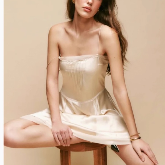 ✨ SALE✨ Classic Reformation Irene Silk Mini Dress Cream Almond Cocktail Party - Picture 1 of 10